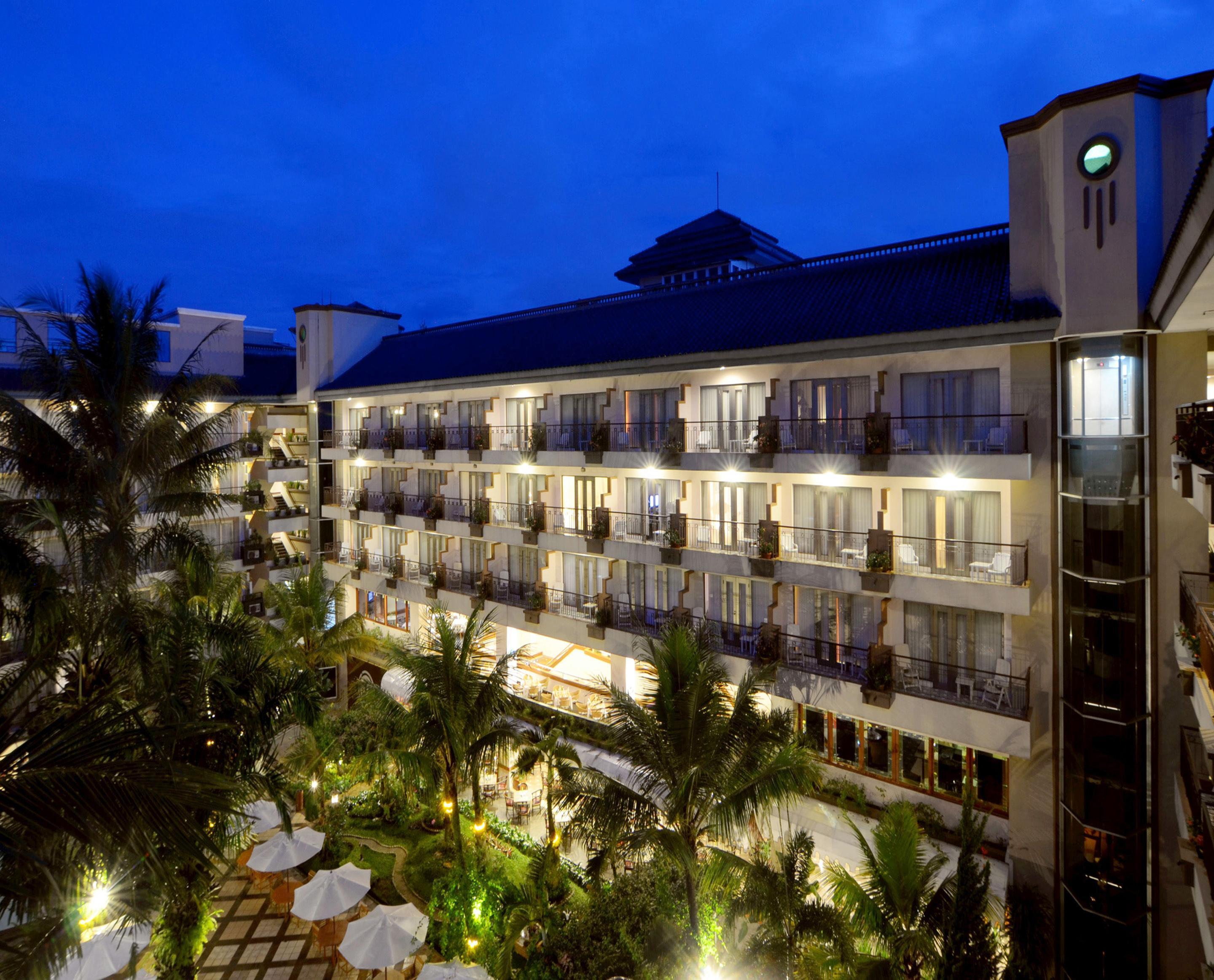 The Jayakarta Suites Бандунг Экстерьер фото