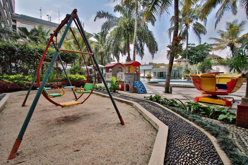 The Jayakarta Suites Бандунг Экстерьер фото
