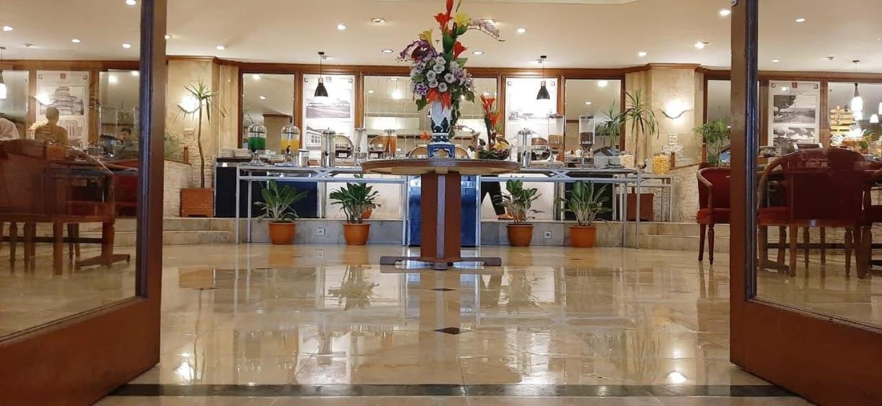 The Jayakarta Suites Бандунг Экстерьер фото